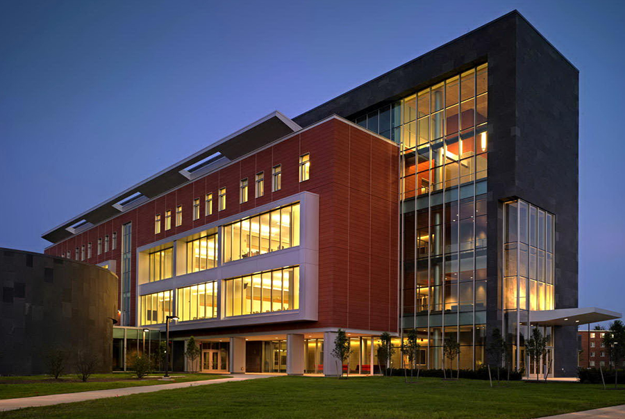 中央密歇根大學教育與公共事業學院